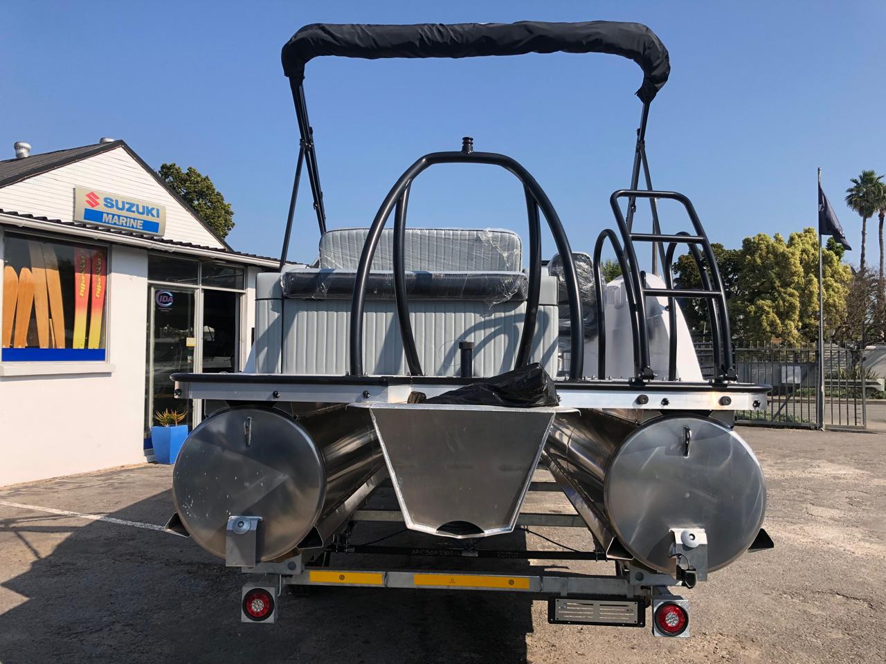 New 6250 Spitfire Pontoon Boat with 140HP Suzuki Four Stroke - Image 3